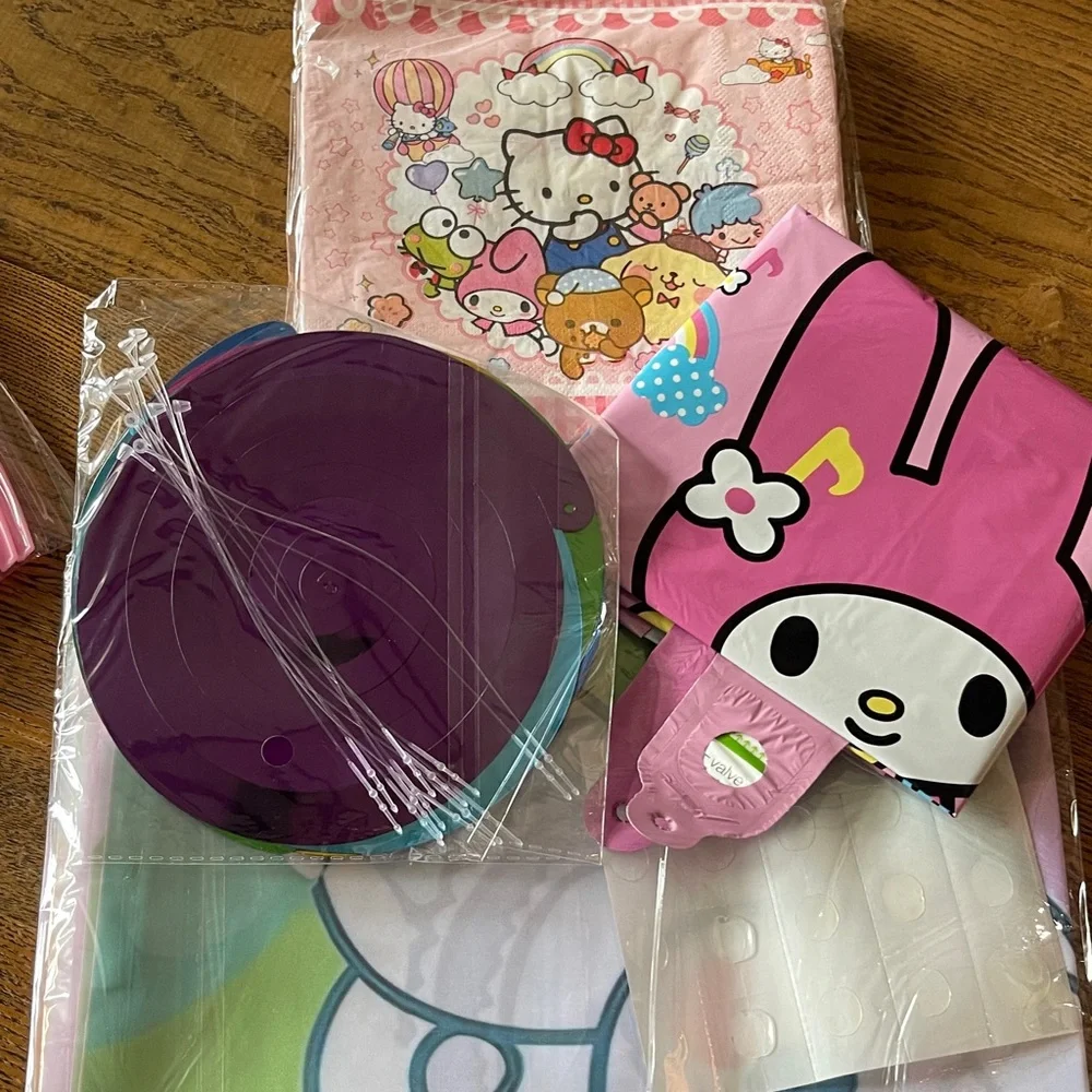 Hello Kitty Birthday Party Supplies Bundle